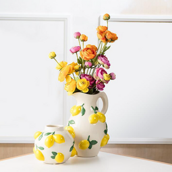 Round Vase with Lemons