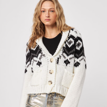 Laith Cardigan | Snowy Chairlift